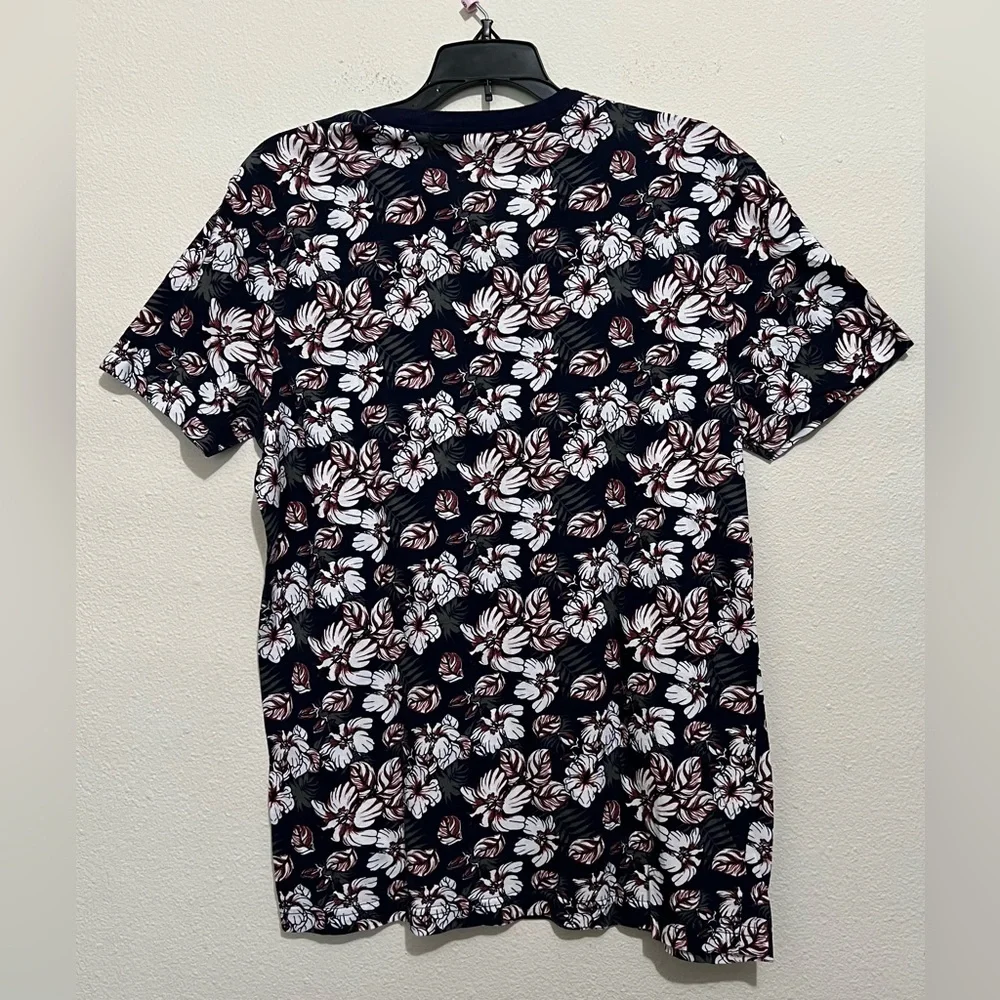 Guess Black and White Floral Short Sleeve Tee - Picture 7 of 7